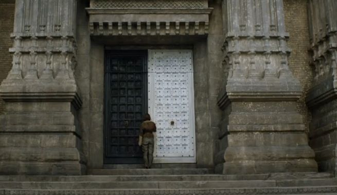 Maisie Williams as Arya Stark attempts to enter the House of Black and White in the season episode of HBO's fifth season of Game of Thrones.